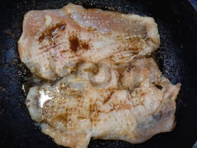 Vištienos krūtinėlė po sūrio apvalkalu Žingsnis 2