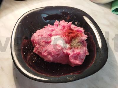 Mėsos kukuliai pomidorų-grietinėlės padaže Žingsnis 1