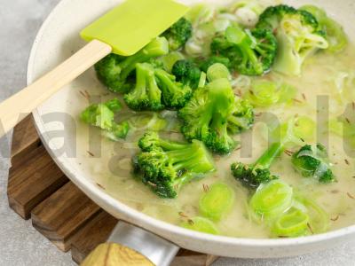 Brokolinių sriuba su anakardžių kremu Žingsnis 2