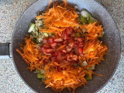 Daržovių asorti su vištienos širdelėmis Žingsnis 6