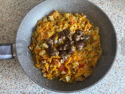 Daržovių asorti su vištienos širdelėmis Žingsnis 10