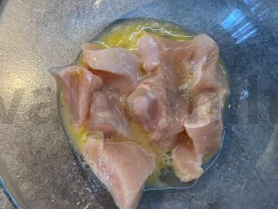 Vištienos juostelės kukurūzų dribsniuose Žingsnis 2