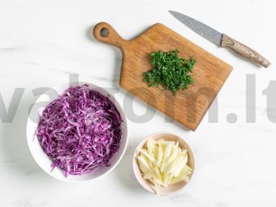 Mėlynos kopūstų salotos Žingsnis 1