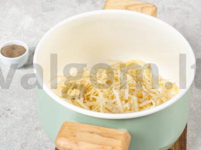 Makaronai su sūriu ir grietine Žingsnis 2