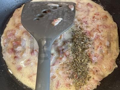 Itališka pasta su bekonu ir kiaušiniu Žingsnis 4