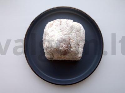 Skani varškės Velykų pyragas su žemės riešutais ir migdolais pagrindine nuotrauka