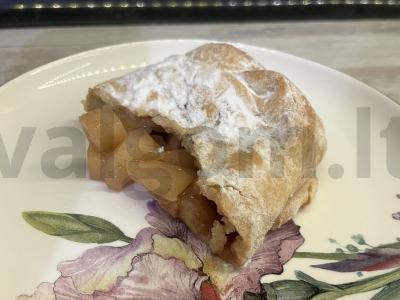 Obuolių študelis pagrindine nuotrauka