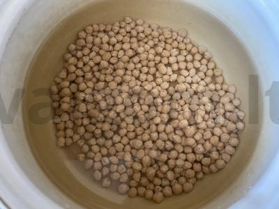 Aromatingas pupelių ir mėsos kukulių sriuba Žingsnis 1