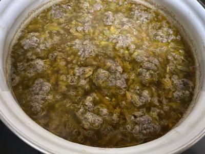 Aromatingas pupelių ir mėsos kukulių sriuba Žingsnis 7