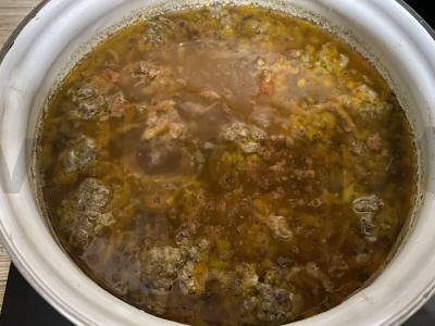 Aromatingas pupelių ir mėsos kukulių sriuba Žingsnis 8