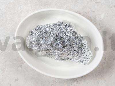 Kepta kiaulienos kulšis folijoje Žingsnis 3