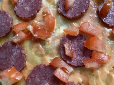 Pica „Naminė“ su salotų lapais Žingsnis 3