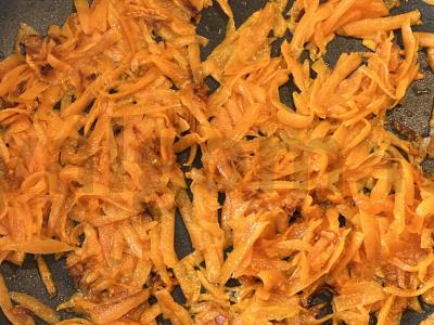 Ryžiai su vištiena keptuvėje Žingsnis 1