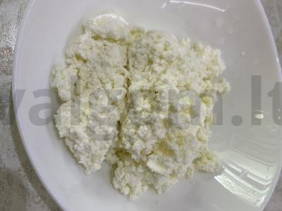 Varškės pusryčiai su riešutais ir džiovintomis abrikosais Žingsnis 1