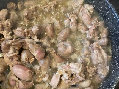 Širdelės su skrandžiais grietinės padaže Žingsnis 2