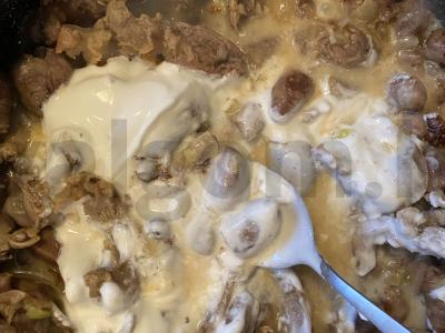 Širdelės su skrandžiais grietinės padaže Žingsnis 5