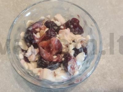 Desertas su varškės grūdais pagrindine nuotrauka