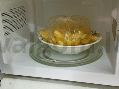 Bulvės namuose su žolelėmis Žingsnis 3