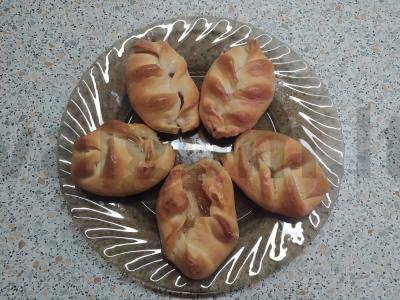 Kibinai su obuolių uogiene pagrindine nuotrauka