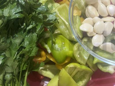 Paprika su žolelėmis ir česnaku aliejuje Žingsnis 1