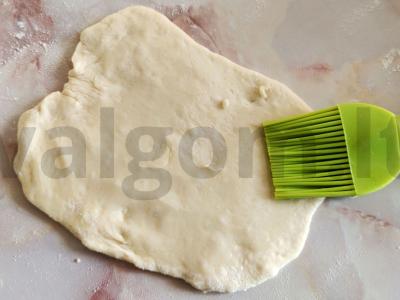 Cukriniai mieliniai bandeliai Žingsnis 2