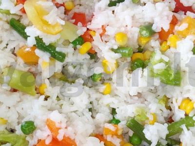 Meksikietiškas ryžiai su brokoliais ir pupelėmis pagrindine nuotrauka