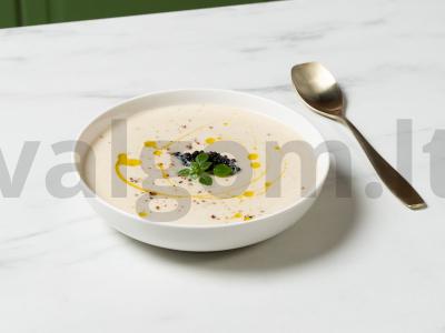 Žiedinės kopūstų tyrė pagrindine nuotrauka