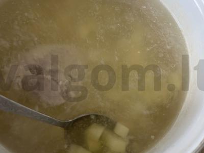 Grietinėlės sriuba su vištienos šlaunelėmis ir vermišeliais Žingsnis 3