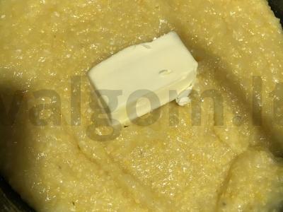 Mamaliga manų-kukurūzų Žingsnis 4