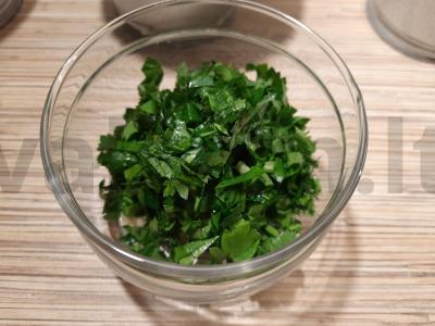 Baltas padažas mėsai Žingsnis 2