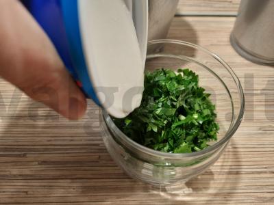 Baltas padažas mėsai Žingsnis 3