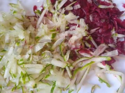 Šaltibarščiai su burokėlių lapais ir rūgštynėmis Žingsnis 3