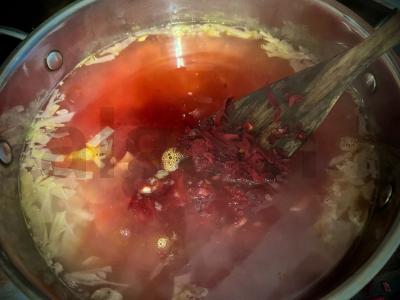 Raudonas boršas su jautiena ir daržovėmis Žingsnis 5