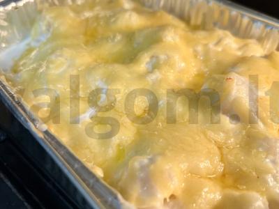 Švelni žiedinė kopūstai, kepti grietinėlėje pagrindine nuotrauka