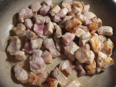 Kepinta kiauliena su kopūstais Žingsnis 1