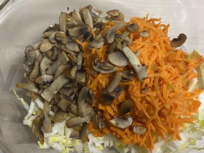 Aštrus salotas su grybais ir bekonu Žingsnis 3