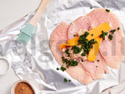 Kalakutienos ritinėliai su konservuota lašiša Žingsnis 1