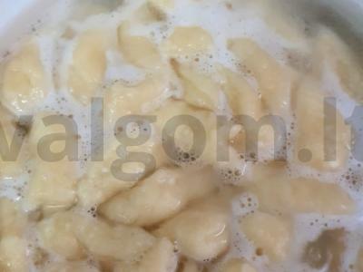 Patingėlių virtinukai iš kvietinių miltų Žingsnis 5