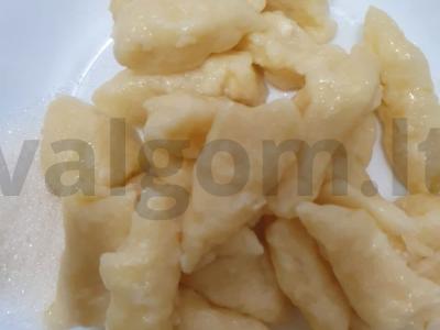 Patingėlių virtinukai iš kvietinių miltų pagrindine nuotrauka