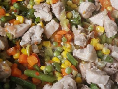 Kiauliena su meksikietiška mišraine pagrindine nuotrauka