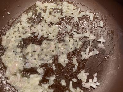 Ađapsandali Žingsnis 1