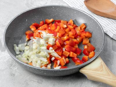 Keksadija su jautienos faršu ir kukurūzais Žingsnis 1