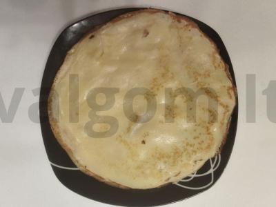 Blynai ant pieno išrūgų pagrindine nuotrauka