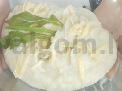 Žiedinės kopūstų tyrė su sūriu ir žolelėmis Žingsnis 3