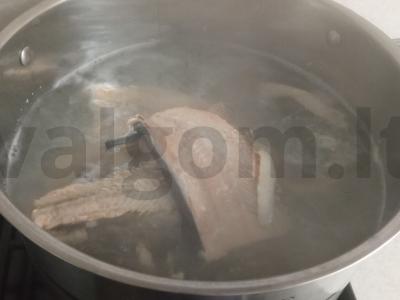 Lašiša su morkomis, perliniu miežiu ir daržovėmis Žingsnis 3