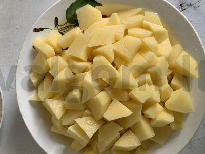 Ryžių sriuba su kotletais, daržovėmis ir prieskoniais Žingsnis 1