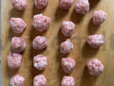 Ryžių sriuba su kotletais, daržovėmis ir prieskoniais Žingsnis 8