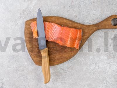 Kaip supjaustyti raudoną žuvį Žingsnis 1