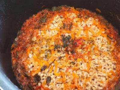 Perlo košė su pomidorais ir baziliku pagrindine nuotrauka