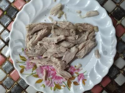 Mėsos salotas su salierais ir špinatais Žingsnis 1